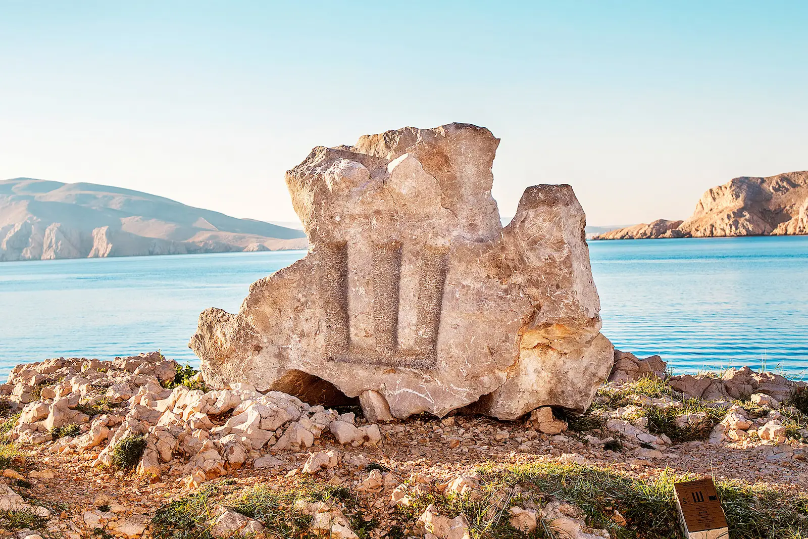 Bašćanska staza glagoljice